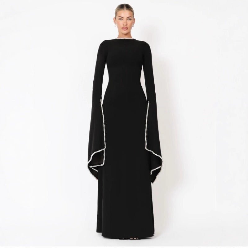 Robe de Soirée Maxi Cintrée à Manches Cape Ornées de Perles | Robe Noire (MA355)
