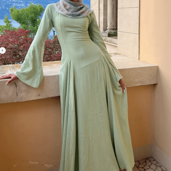Abaya Robe de Chambre Unie avec Nœud Dos | Abaya Style Peignoir à Manches Évasées (MA215)