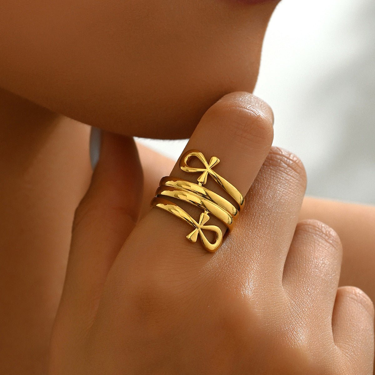 Bague Statement Design Nœud Minimaliste (MAC411)