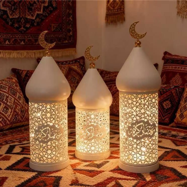 Lanterne Bougie Ramadan Eid en Métal Ajouré - Lampe Décorative (MAC380)