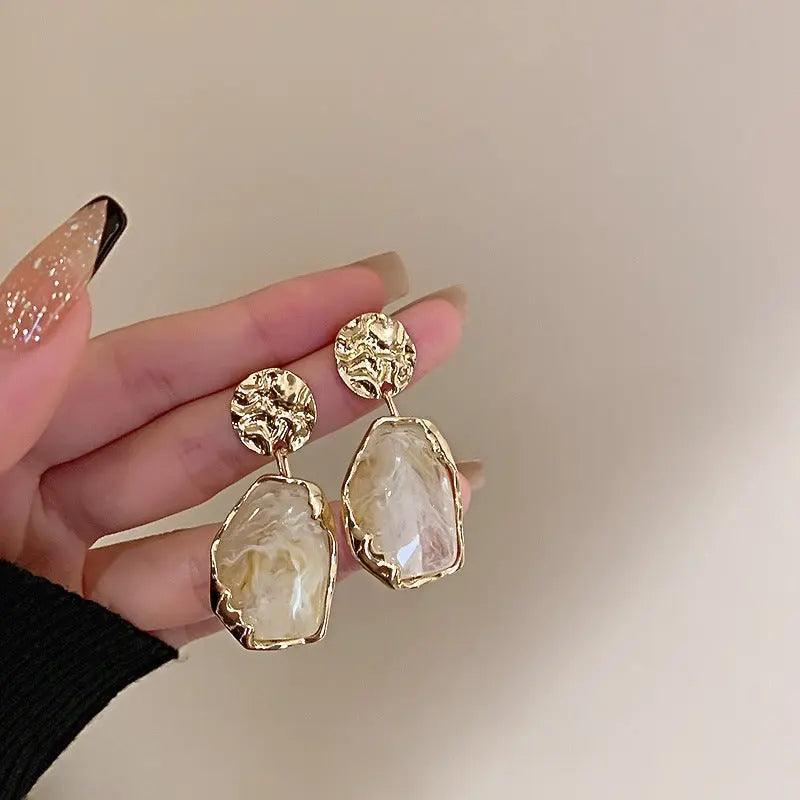 MAC065 Boucles d'oreilles pendantes Needle en acrylique, géométrie vintage