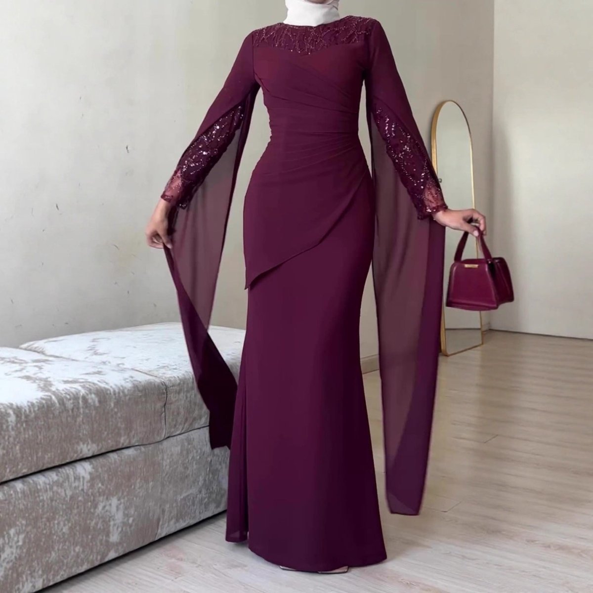 Robe Formelle Ornée de Sequins | Robe Moulante à Manches Longues et Effet Drapé (MS272)