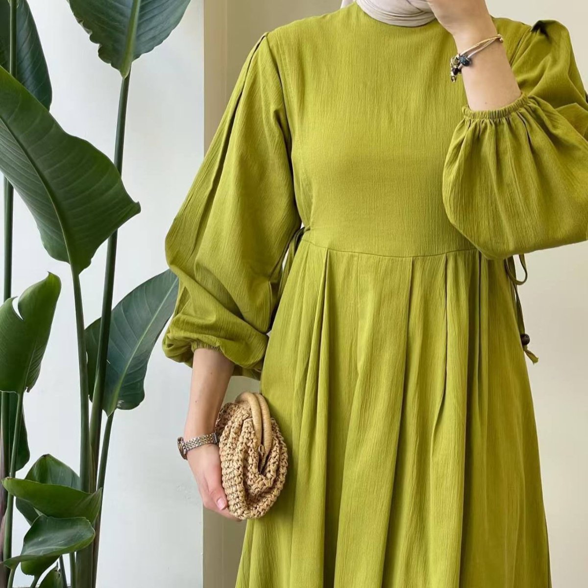 Abaya à manches bouffantes et taille nouée | Robe maxi plissée avec fermeture éclair au dos (MA364)
