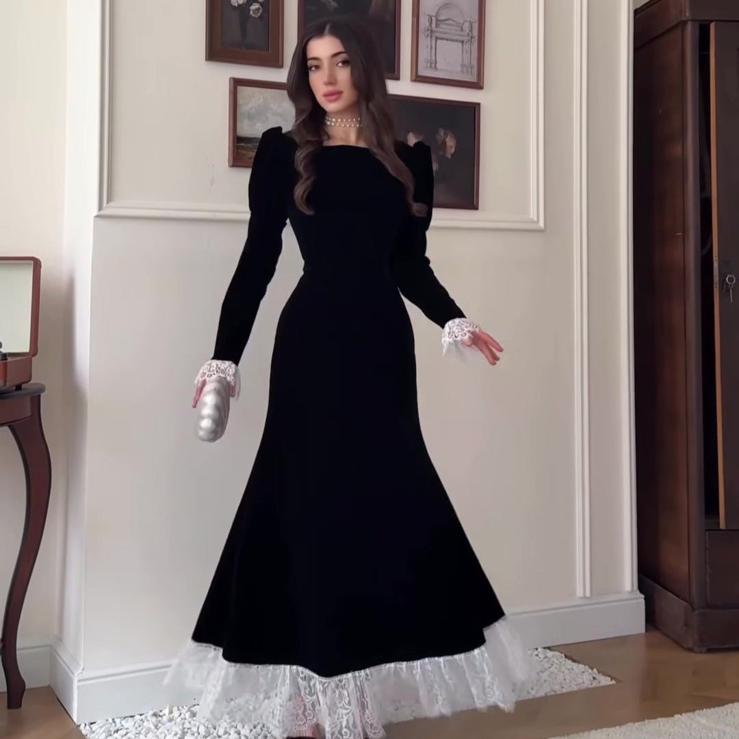 Robe en velours avec bordure en dentelle (MS238)