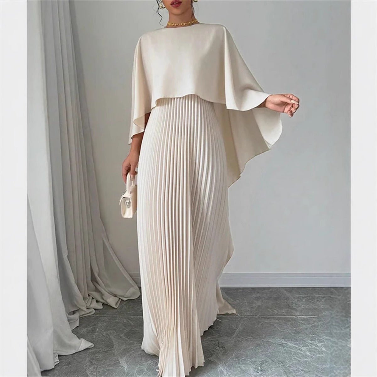 Robe Maxi Plissée à Manches Chauve-souris | Robe Cape Blanc Crème à Manches Cloche Spectaculaires (MA241)