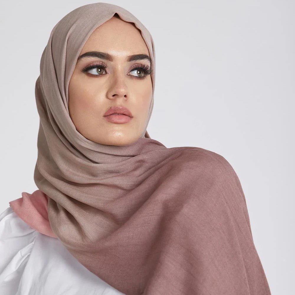 Hijab Modal Dégradé Doux | Hijab à Transition de Couleurs avec Fluidité Naturelle (MH162)