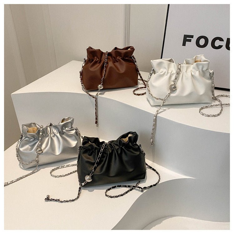 Sac Pleated Cloud à bandoulière avec chaîne, polyvalent (MAC201)
