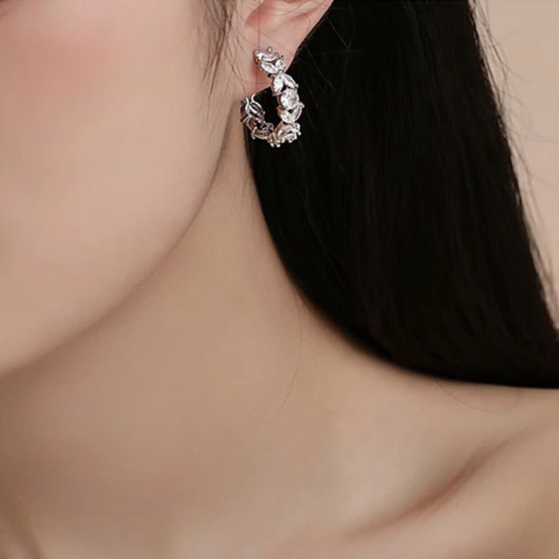Boucles d'oreilles puces Floral Circle élégantes (MAC442)