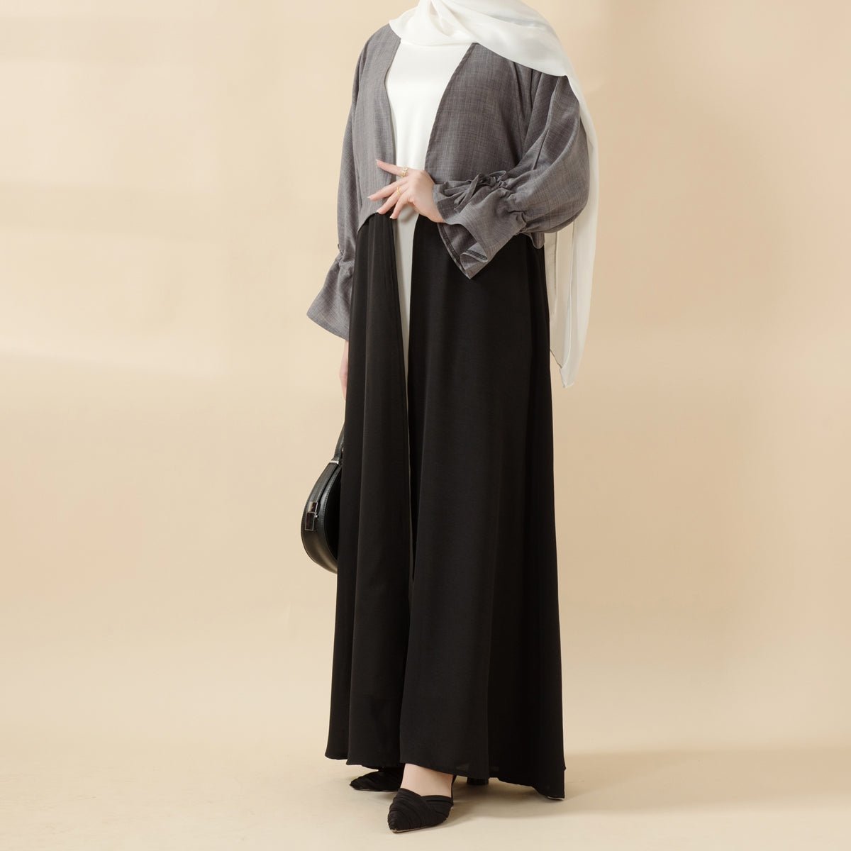 Abaya Ouverte Style Princesse | Abaya à Manches Volantées Contrastées Bicolores (MOA126)