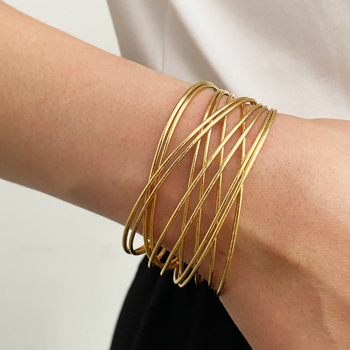 Bracelet géométrique minimaliste multicouche ajouré (MAC210)