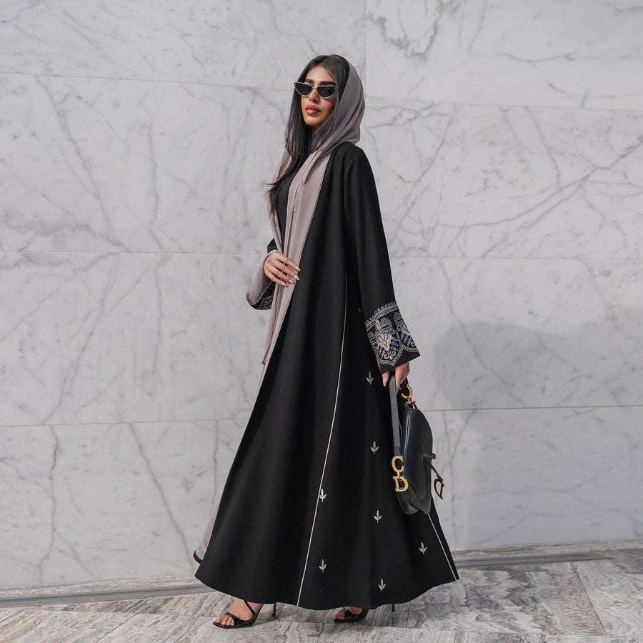 Abaya Ouverte Élégante Brodée (MOA062)