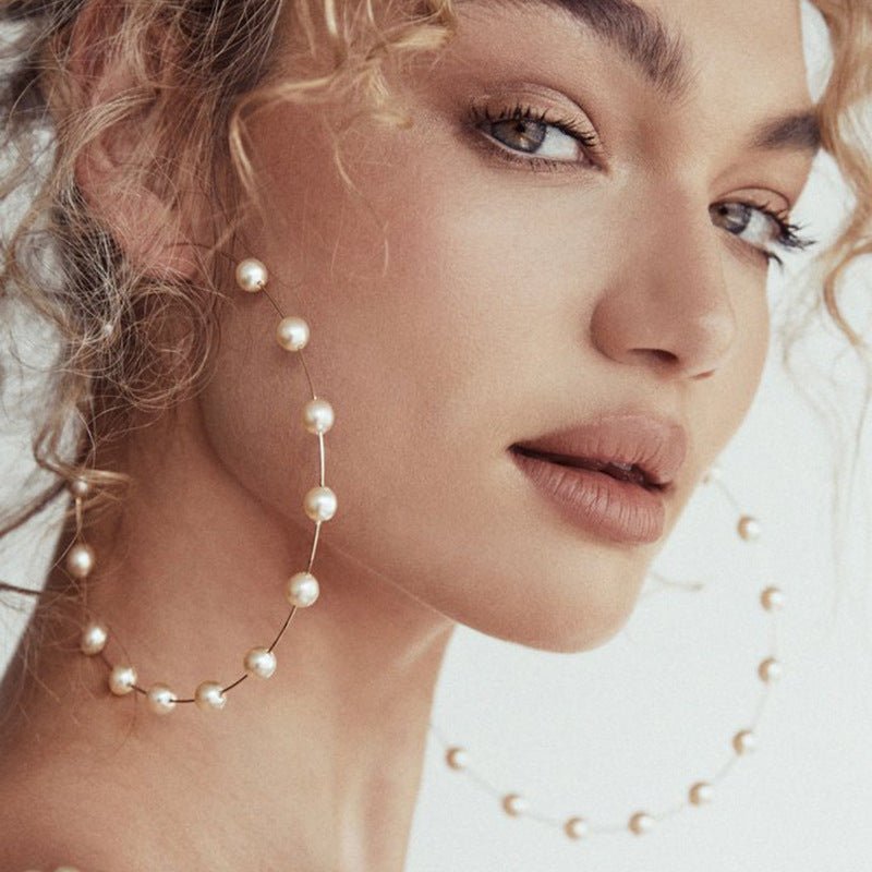 Boucles d'oreilles créoles surdimensionnées avec perles chics (MAC320)