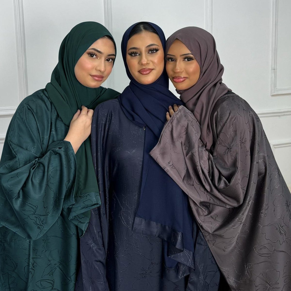 Abaya en satin tissé jacquard 3D (MA138)