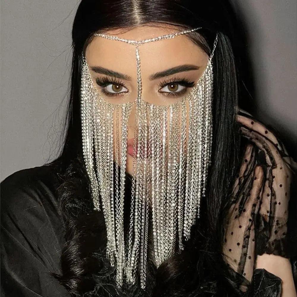 Chaîne de masque MAC054 avec strass et pompons – Cache-visage scintillant pour soirées et événements