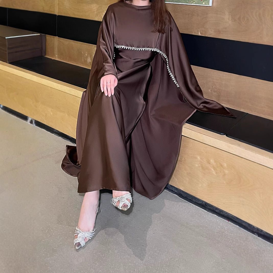 Abaya élégante en satin avec cape en strass | Robe de soirée modeste luxueuse (MA327)