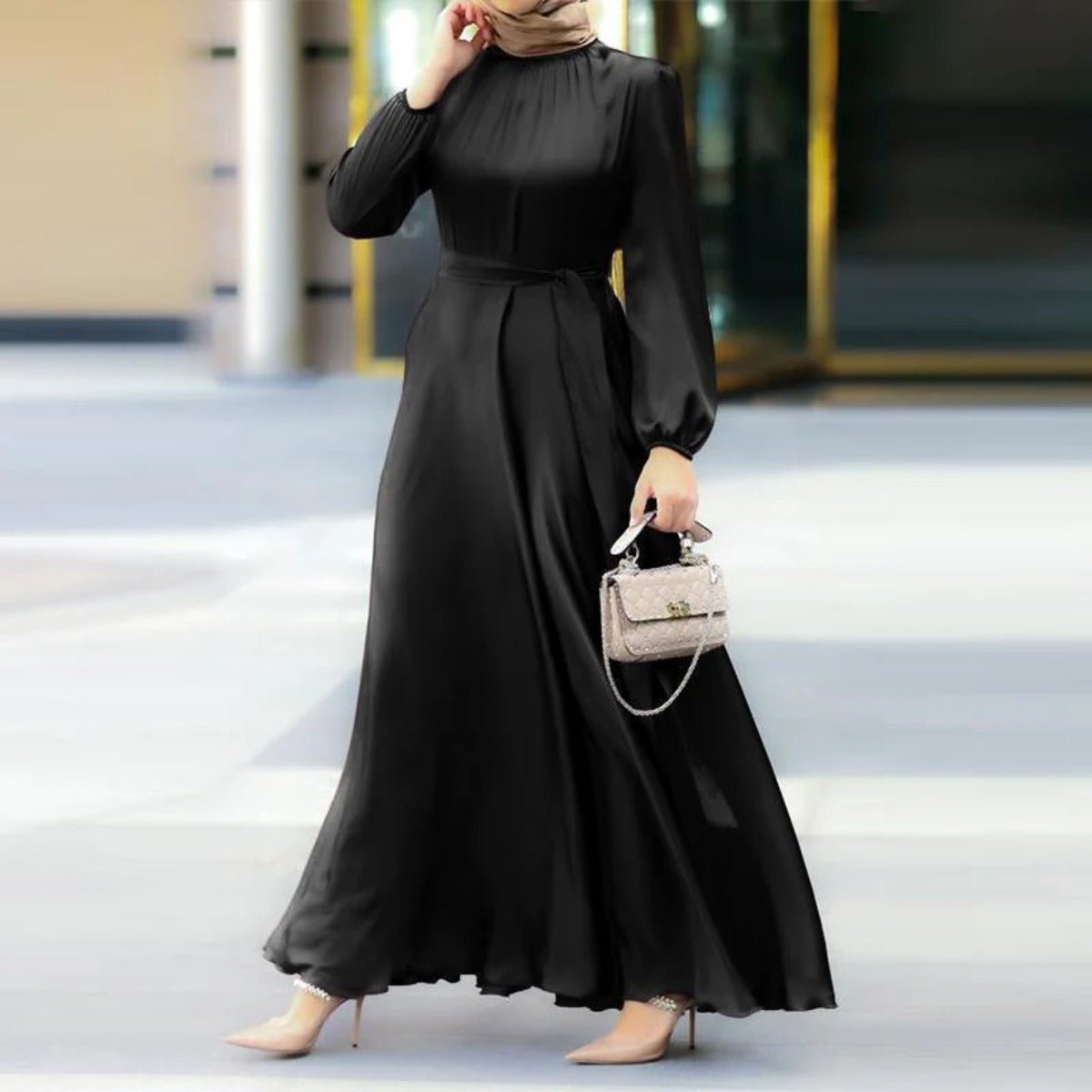 Abaya élégante en soie synthétique | Abaya à col rond (MA148)