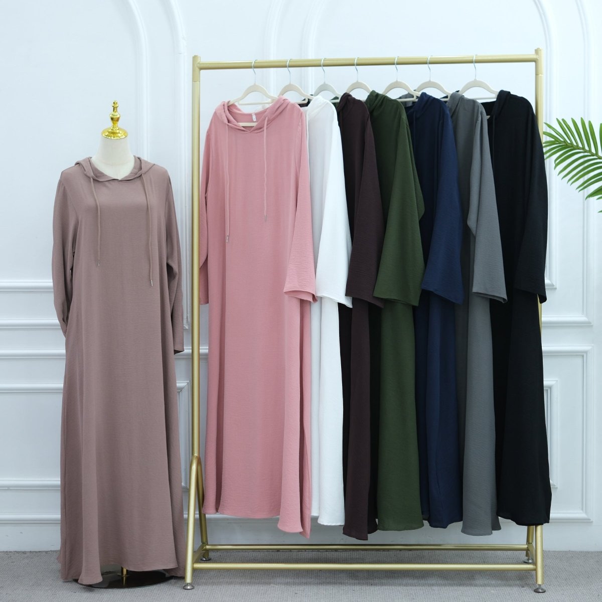 Robe à capuche froissée en soie glacée avec poches (MA393)