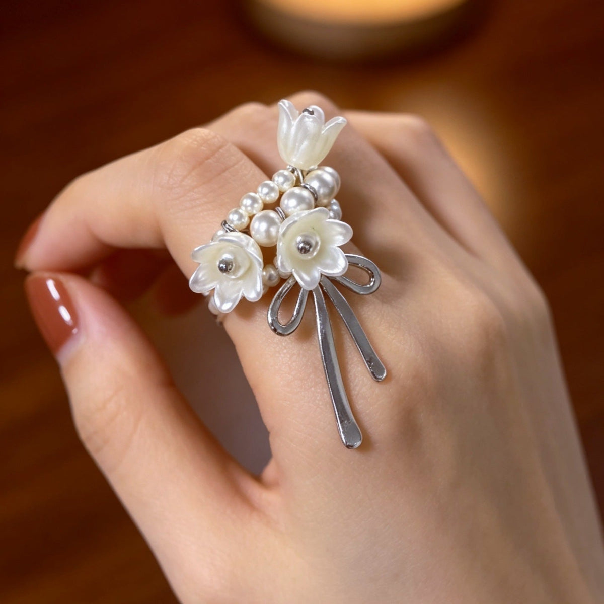 Bague Nœud Nacre Muguet Statement | Bague Florale Ajustable (MAC482)