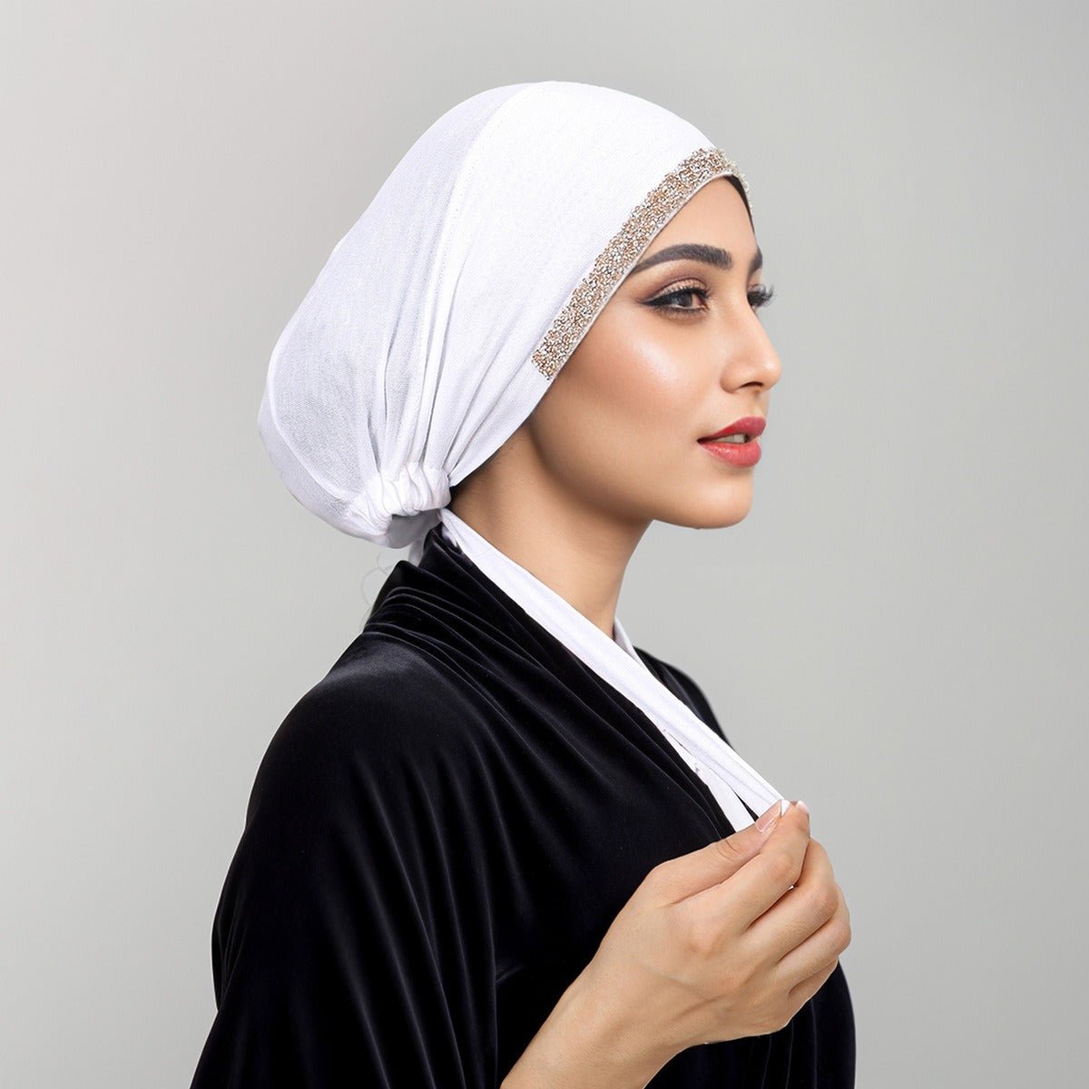 Bonnet Hijab de Luxe en Coton Mercerisé, Orné de Cristaux, Réglable avec Lacet Élastique, Design Respirant (MH115)