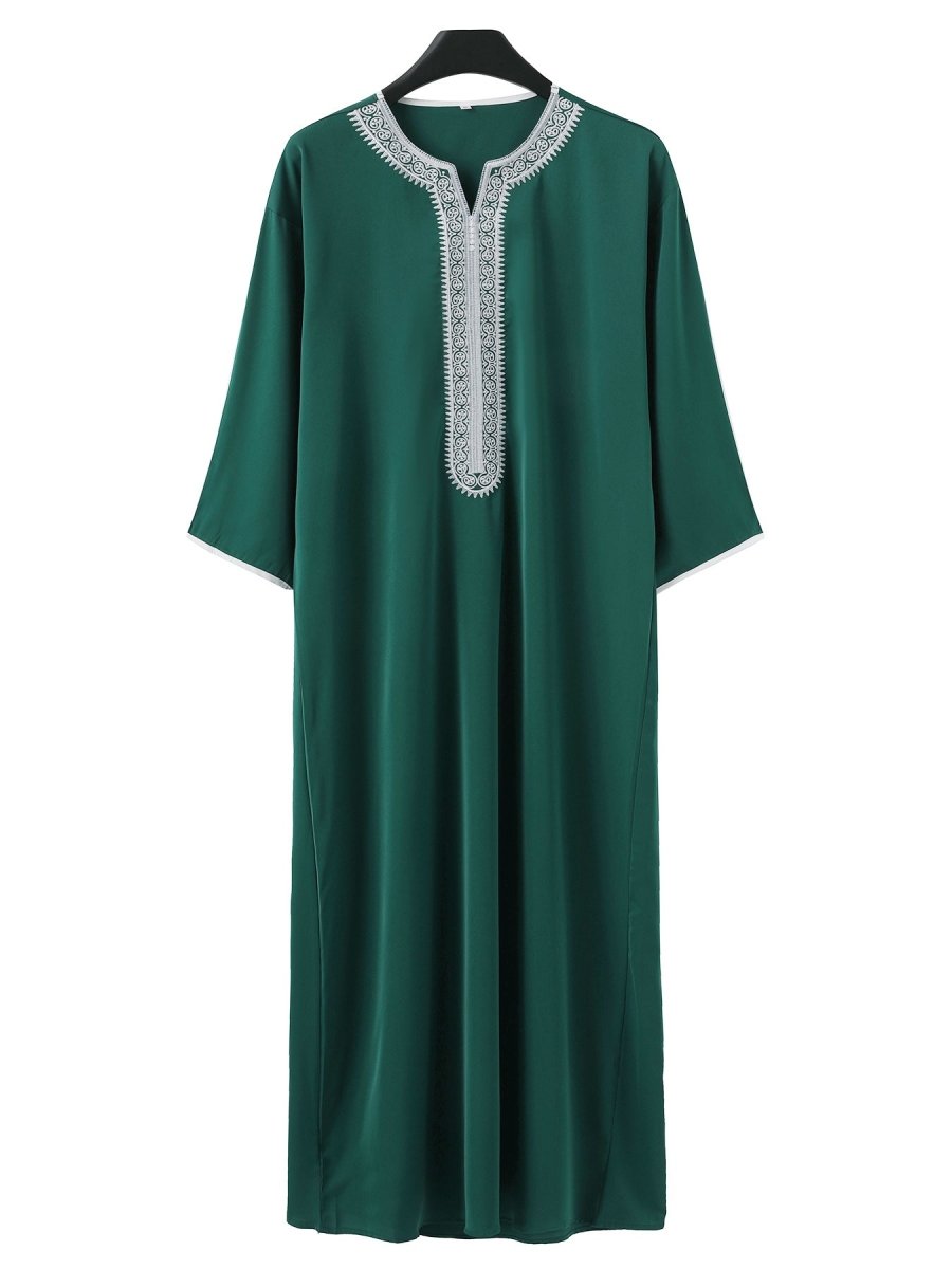 Thobe Homme Premium Brodé - Robe Musulmane de Luxe Coupe Ample Col en V avec Broderie Blanche Artisanale (MT025)
