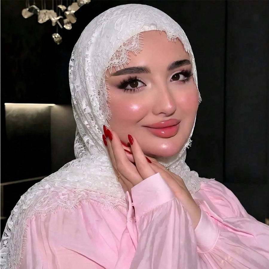 Hijab en Dentelle Florale à Bordure Frangée Cils (MH237)