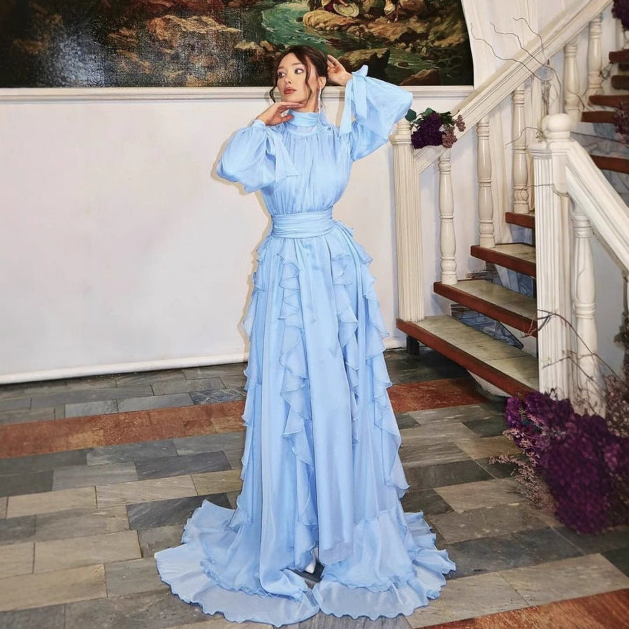 Robe de soirée en mousseline à volants étagés | Robe maxi col haut avec nœuds sur les manches (MA349)