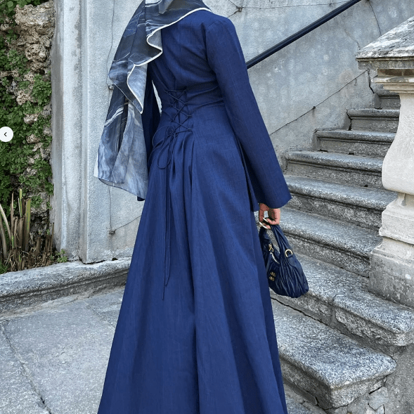 Abaya Robe de Chambre Unie avec Nœud Dos | Abaya Style Peignoir à Manches Évasées (MA215)