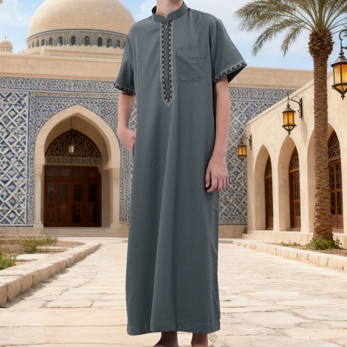 Djellaba brodée pour garçons musulmans avec poches (MKB013)