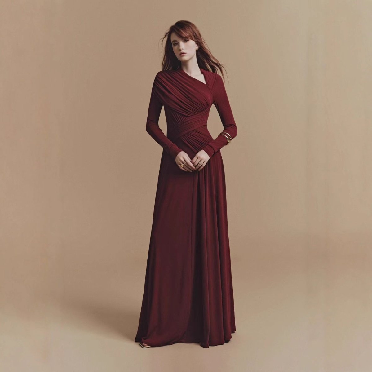 Robe Asymétrique Drapée avec Drapé Diagonal (MS262)