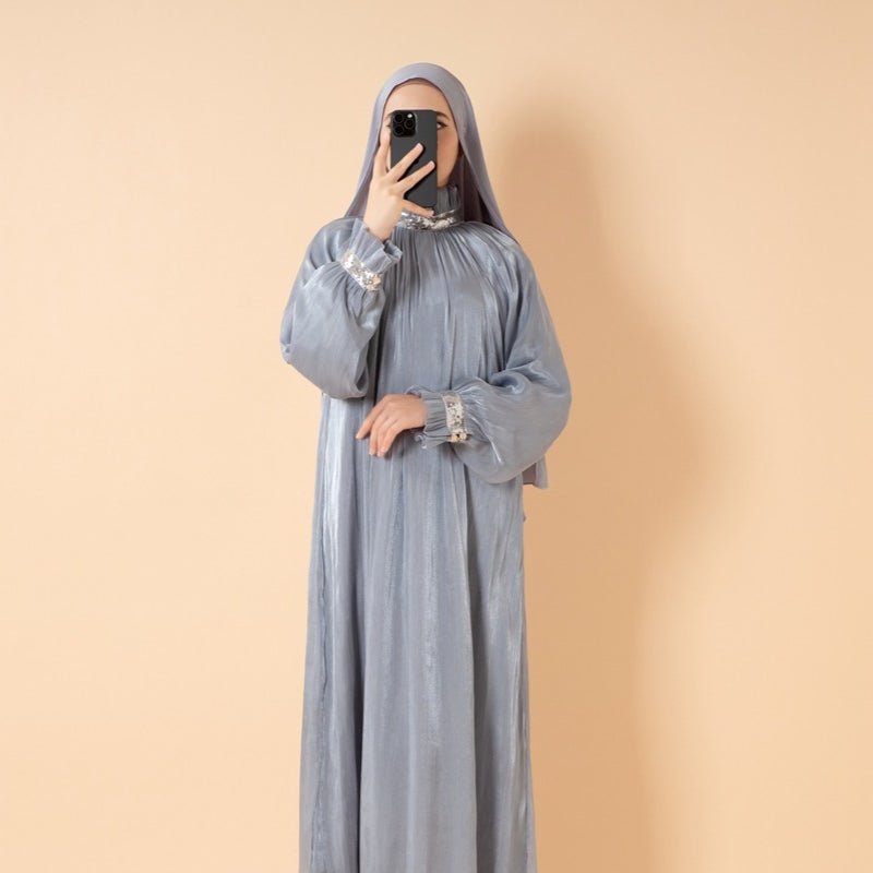 Abaya Élégante à Manchette Fleurie Brillante et Sequins | Abaya Brillante avec Sequins (MA140)
