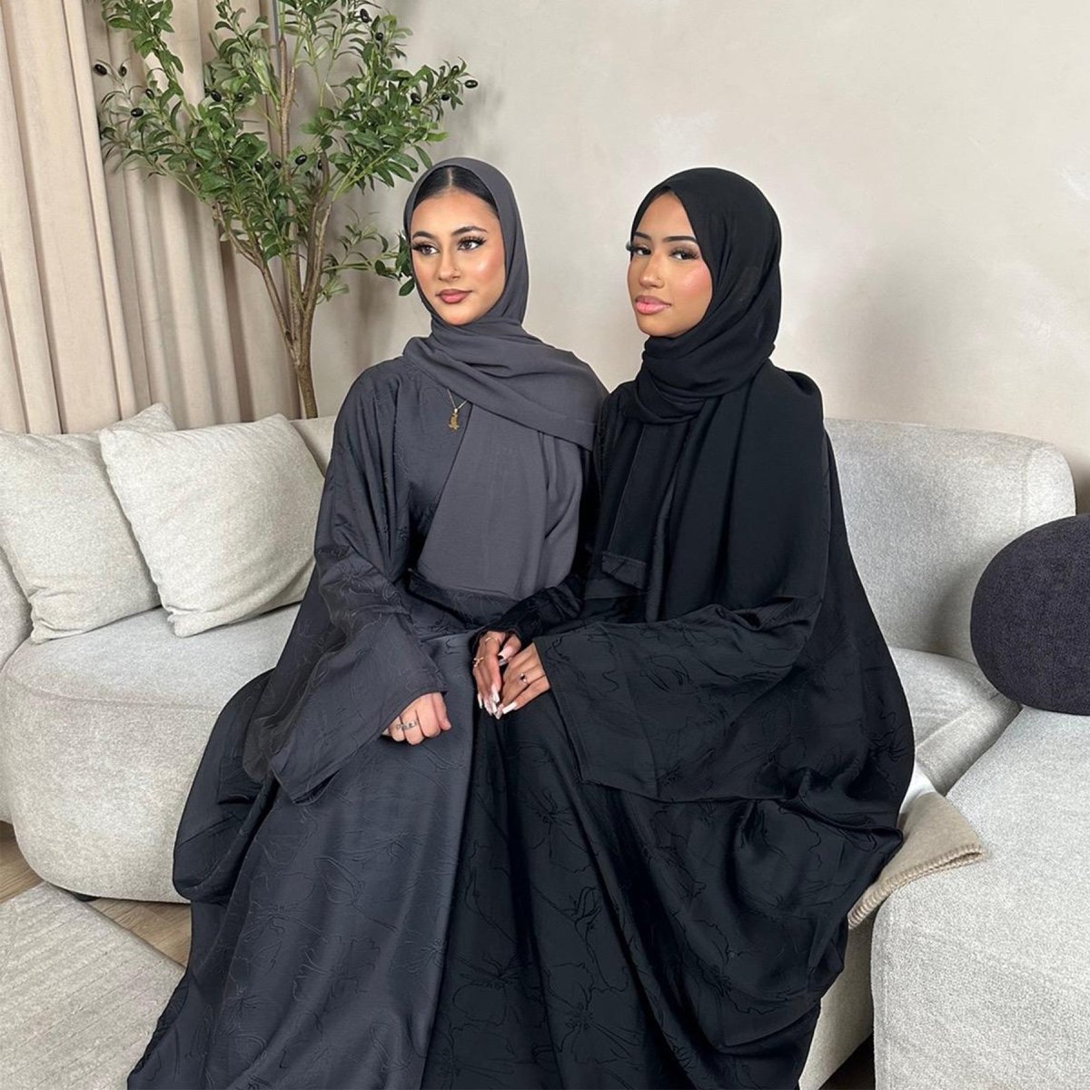 Abaya en satin tissé jacquard 3D (MA138)
