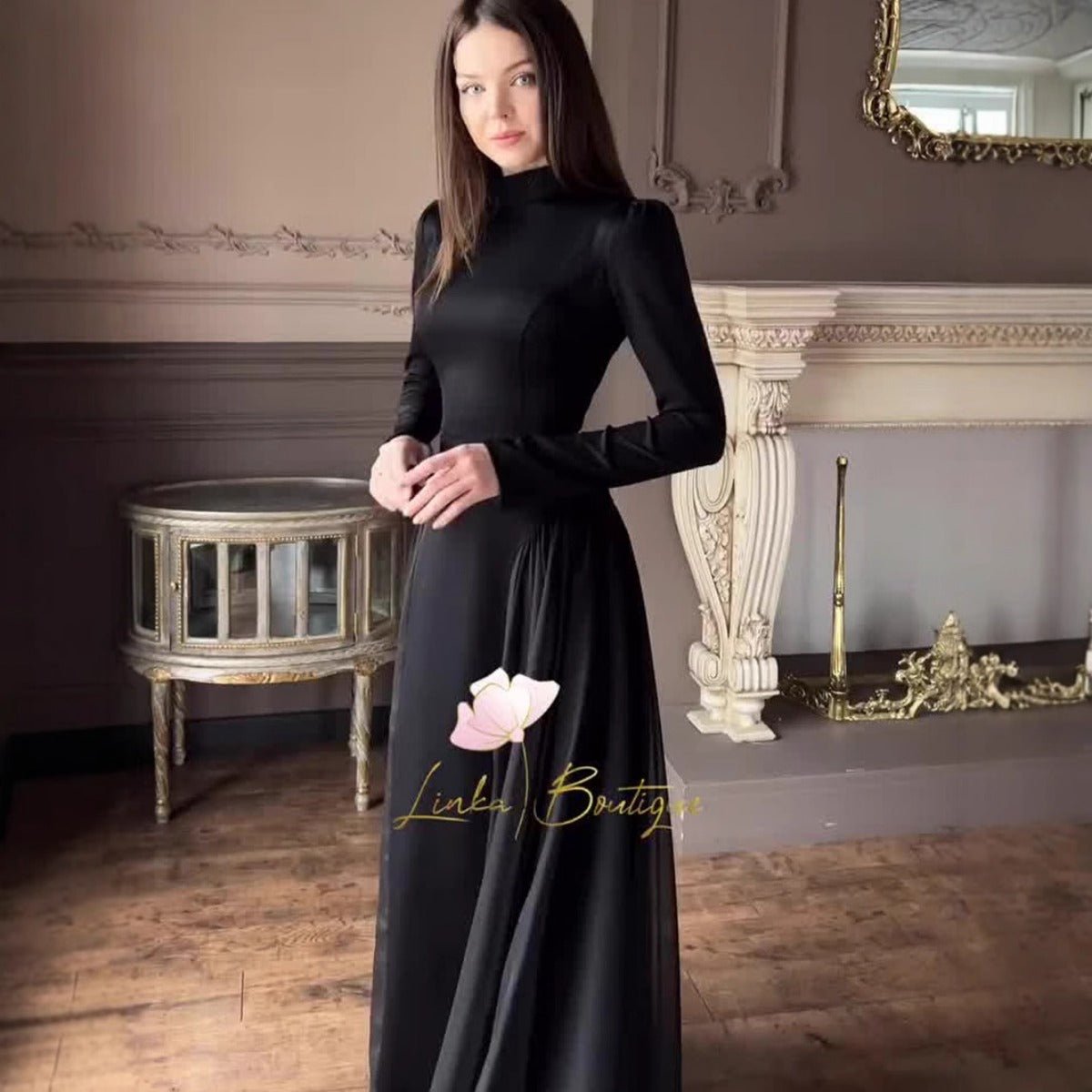 Robe Maxi Noire Tempérament Printanier et Robe Élégante à Col Montant Manches Longues avec Détail Floral (MA220)