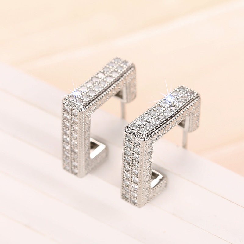 Boucles d'oreilles géométriques haut de gamme, micro-pavées de diamants ultra-brillants (MAC190)