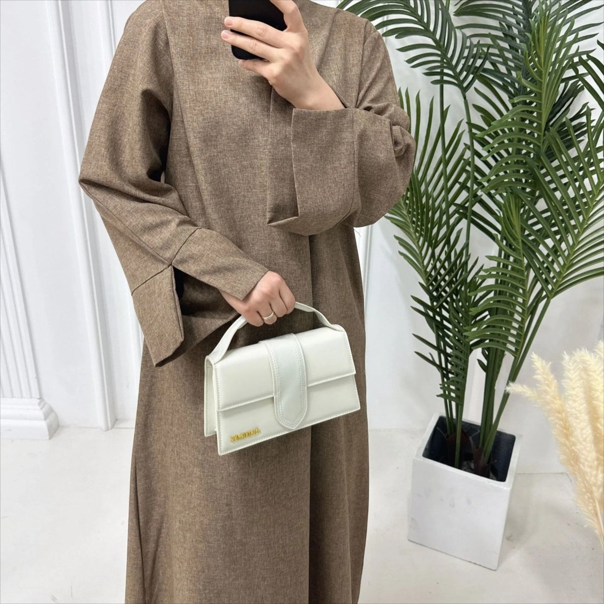 Abaya ample et élégante avec poches (MA104)