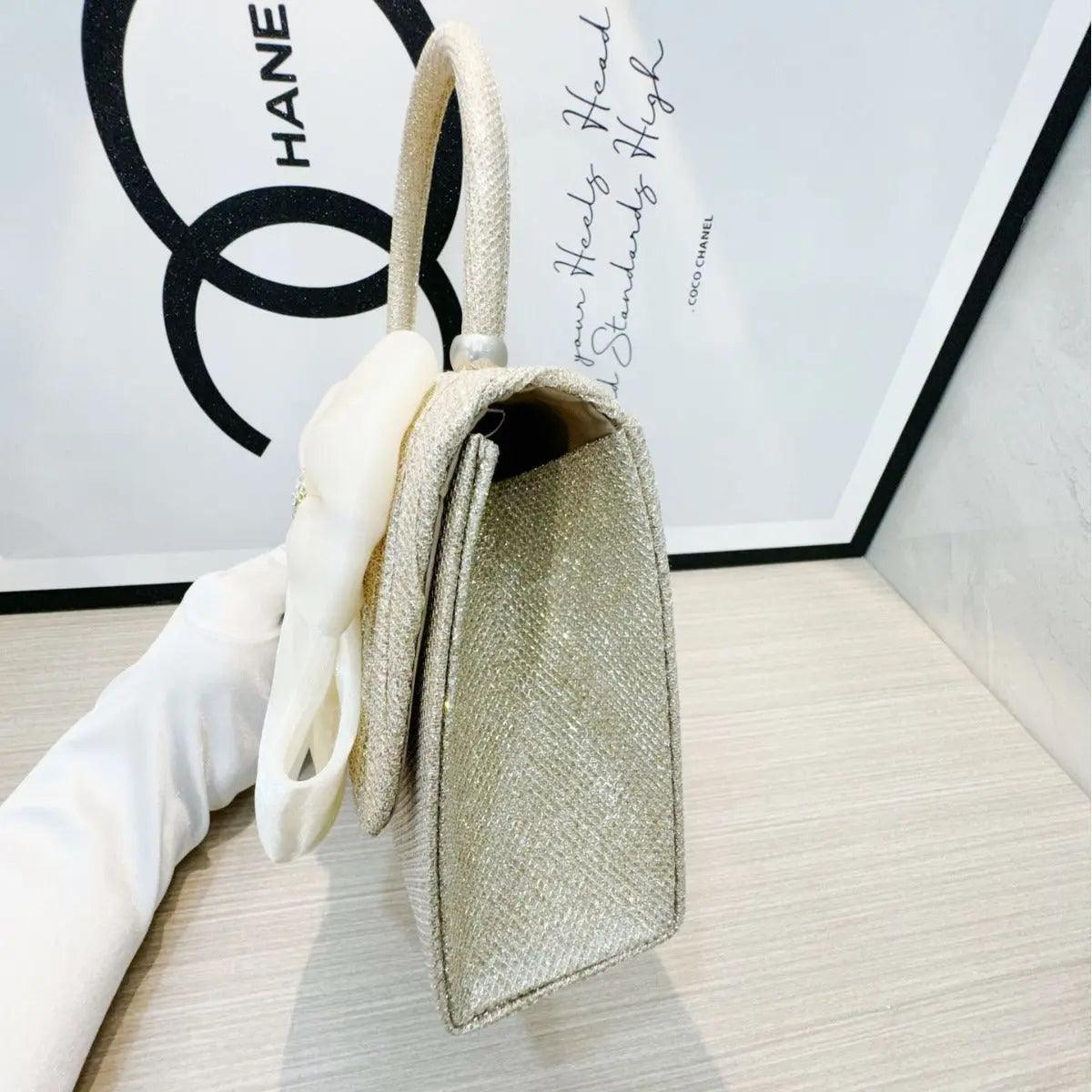 MAC060 Sac à bandoulière portable blanc à nœud papillon, grand design nœud, sac à porter sous le bras