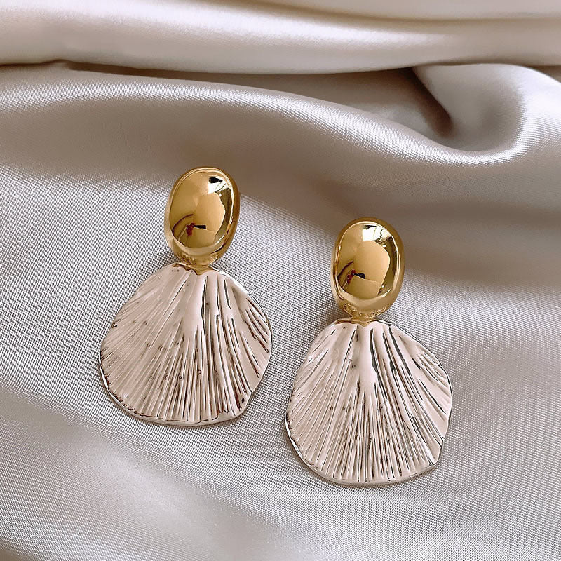 Boucles d'oreilles pendantes texturées artisanales Everyday Chic (MAC323)