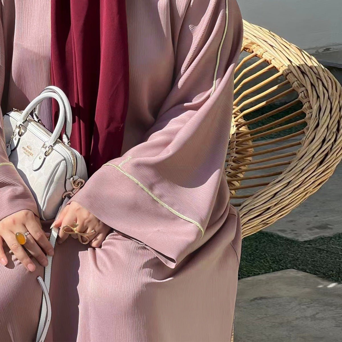 Robe Ample Décontractée à Manches Évasées avec Finitions Contrastantes (MA280)