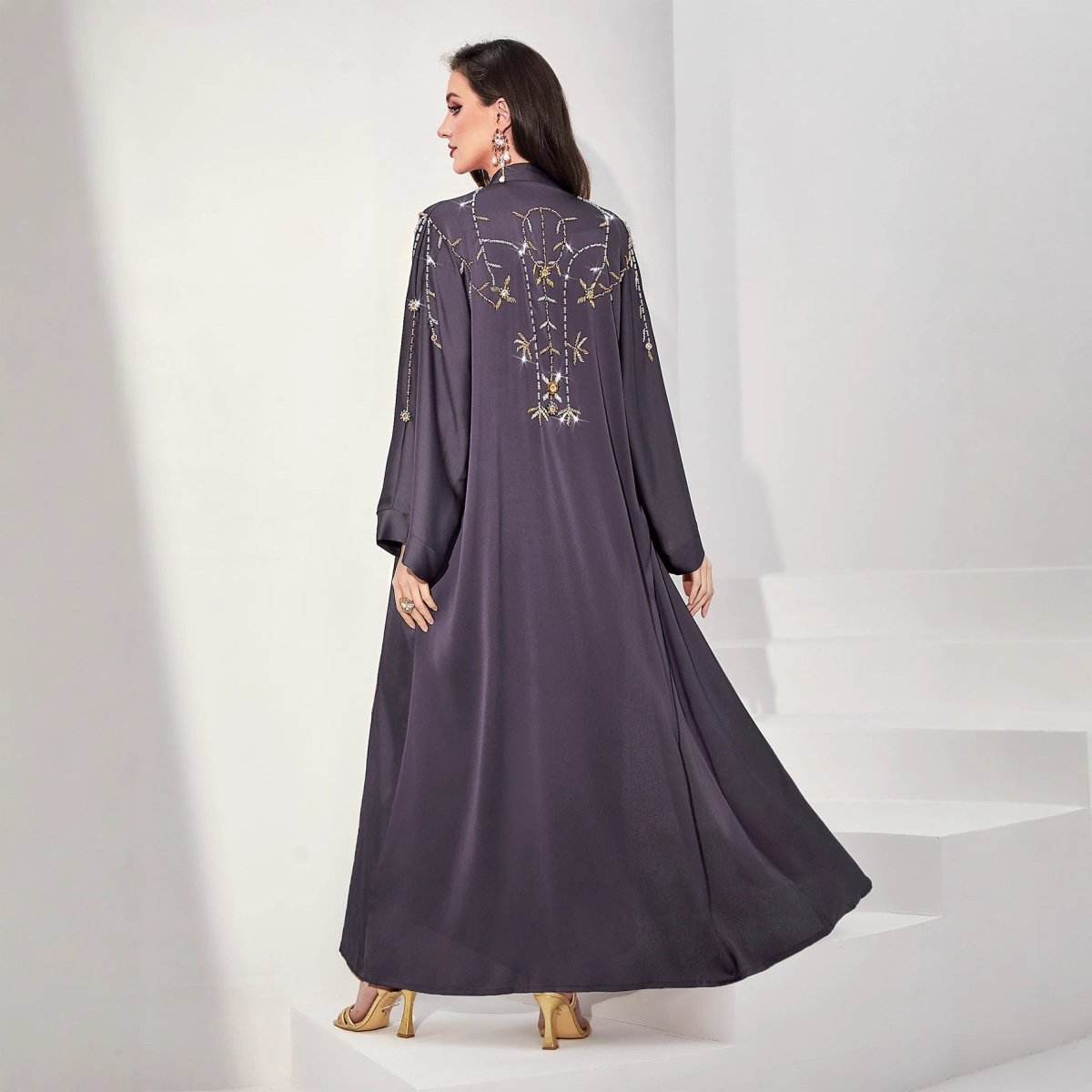 Abaya à motifs floraux perlés | Cardigan ouvert brodé (MOA268)