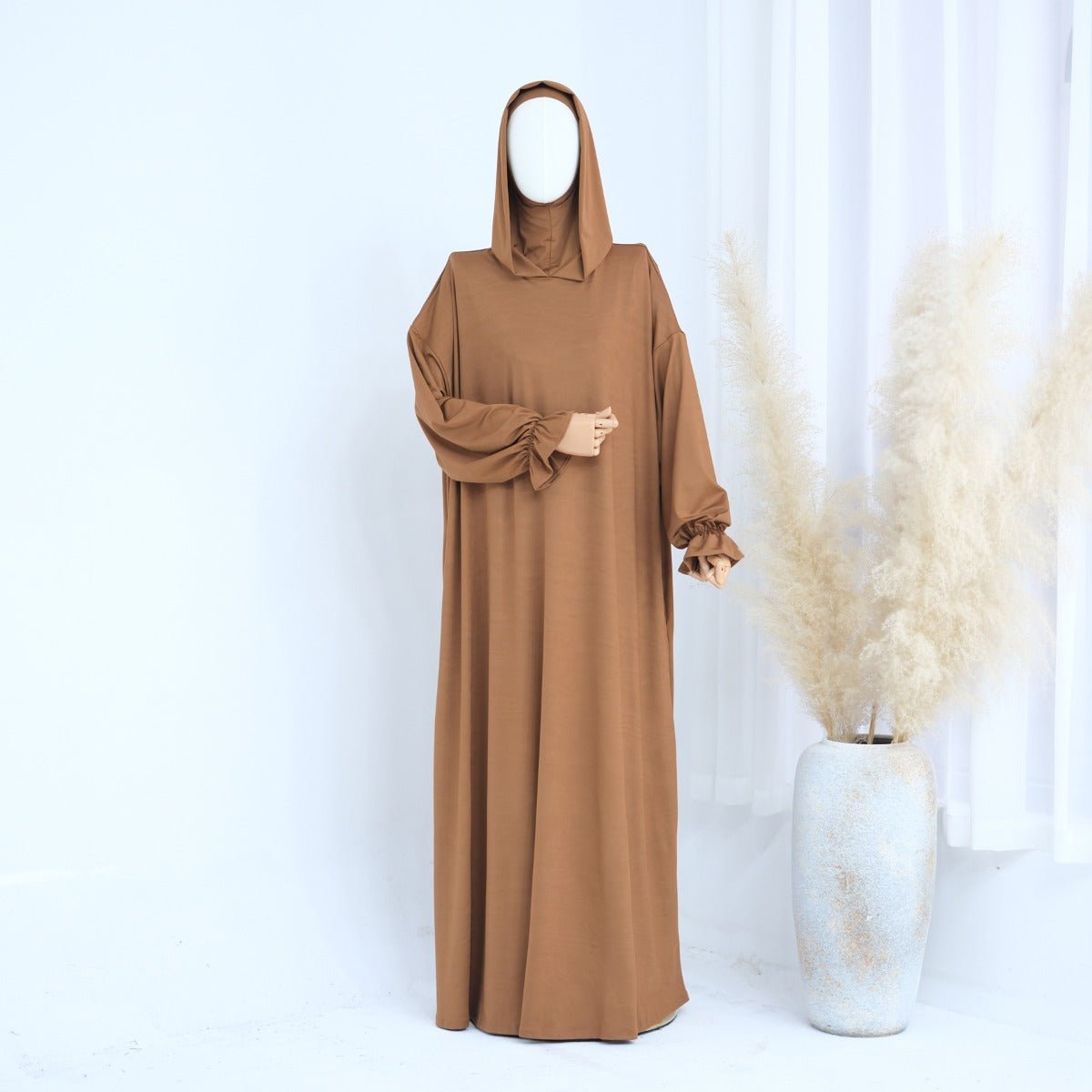 Collection d'Abayas Casual à Capuche Modest | Robes Ton sur Ton avec Manches Bouffantes (MJ021)
