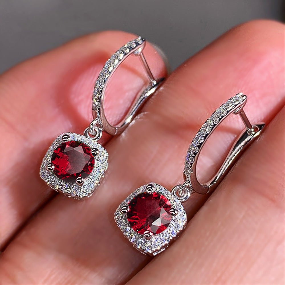 Boucles d'oreilles polyvalentes en zircone micro-pavée (MAC191)