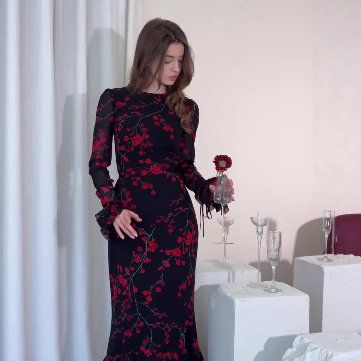 Robe à imprimé floral vintage avec manchettes à volants (MS338)