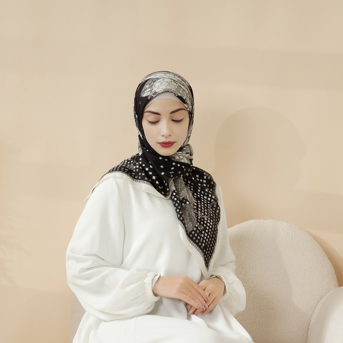MH096 Hijab Carré Cashmere Touch Imprimé