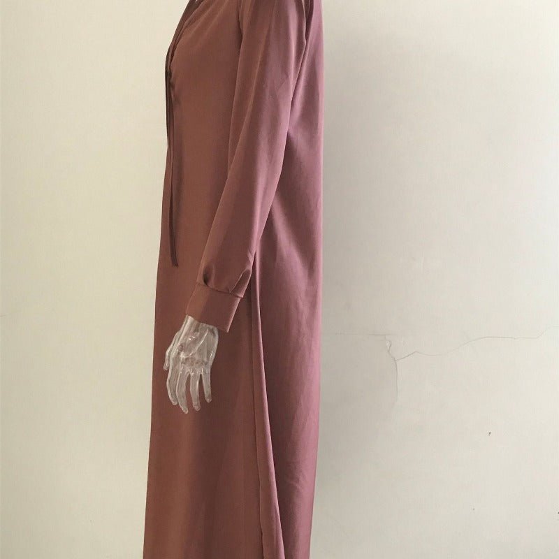 Robe Maxi Élégante à Col en V avec Cordon de Serrage | Tenue Modeste Contemporaine (MS121)