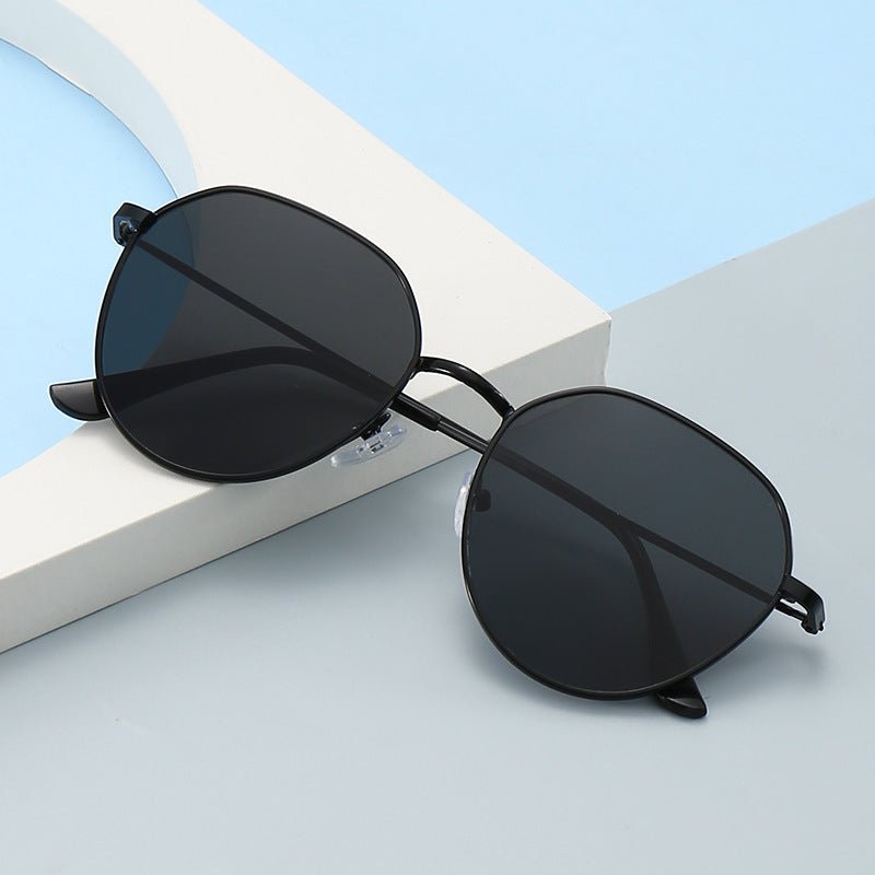 Lunettes de soleil rétro élégantes pour femme, classiques avec verres dégradés (MAC264)