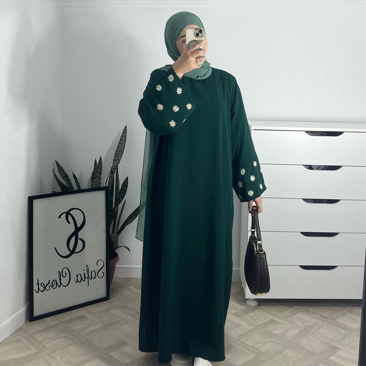 Abaya brodée de marguerites (MA089)