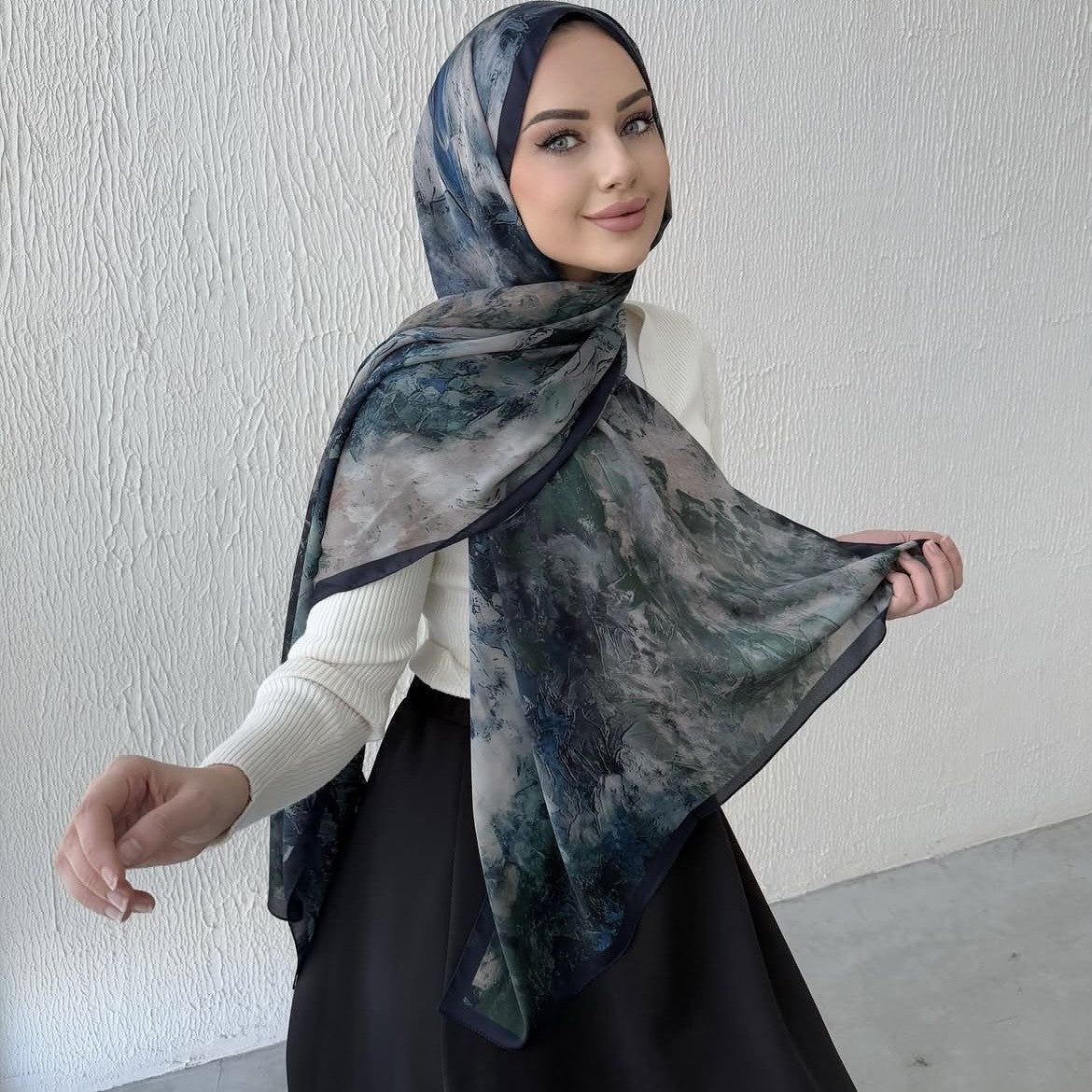 Écharpe Hijab en Mousseline Imprimée Élégante, Style Bohème, Respirante, Protection Solaire (MH136)
