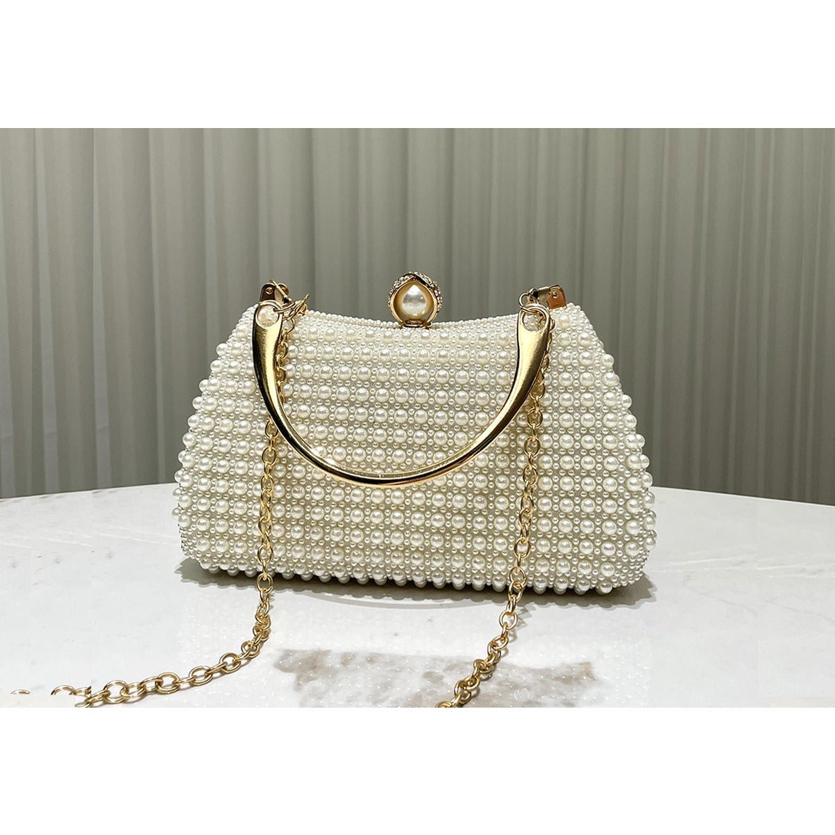 Sac Pochette de Soirée Boîte Perlé Style Vintage Orné de Perles avec Détails Dorés (MAC248)