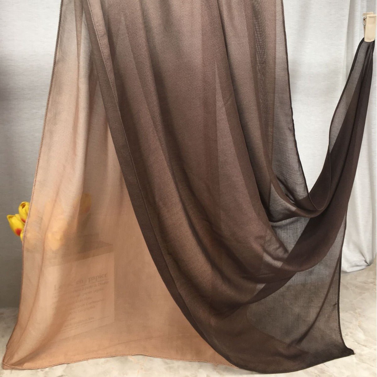 Hijab Modal Dégradé Doux | Hijab à Transition de Couleurs avec Fluidité Naturelle (MH162)