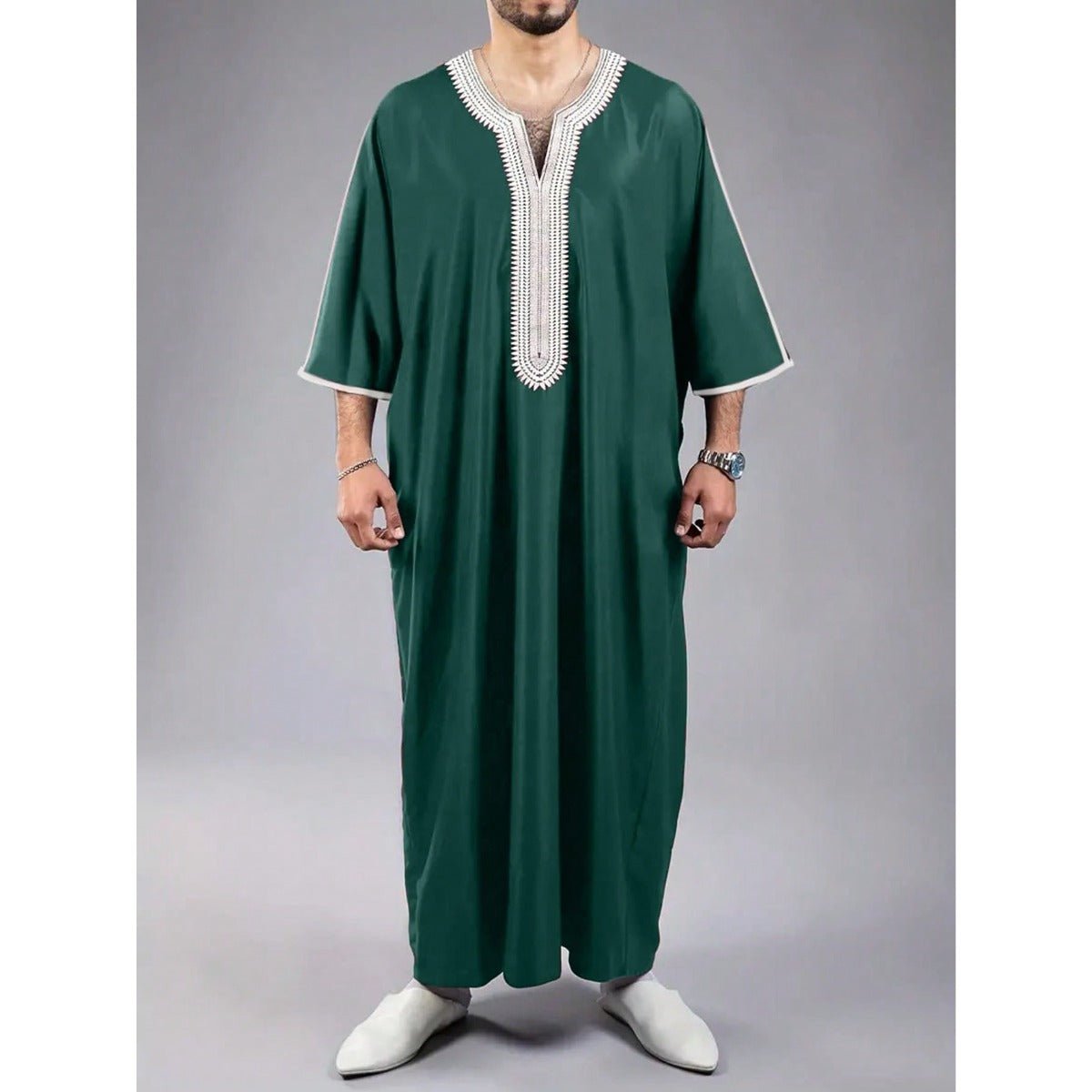Robe Musulmane Thobe à Col en V avec Broderie et Coutures Géométriques, Manches Courtes Mi-longues (MT030)
