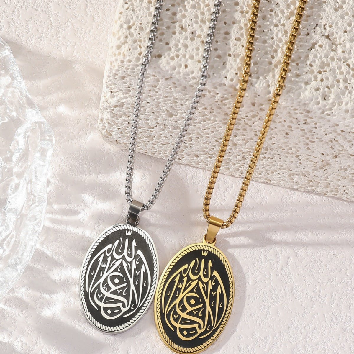 Collier homme rétro personnalisable et polyvalent en acier titane (MAC225) (AVEC BOÎTE CADEAU)